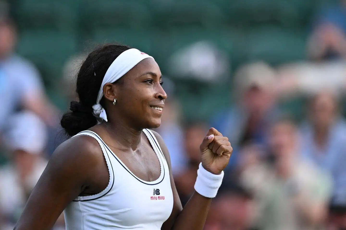 Tay vợt nữ tại Wimbledon minh họa kết quả tennis